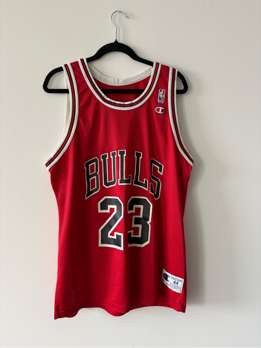 Vintage Michael Jordan Champion Chicago Bulls Red #23 NBA Basketball Jersey LG